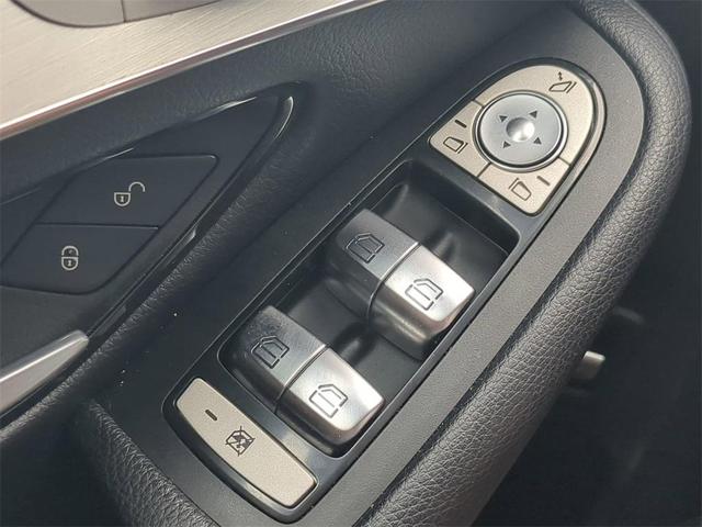 Photo of 2019 Mojave Silver Metallic Mercedes-Benz GLC 300