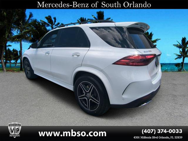 Photo of 2025 MANUFAKTUR Moonlight White Metallic Mercedes-Benz GLE 450