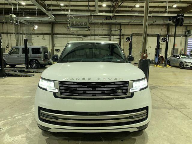 Photo of 2025 Fuji White Land Rover Range Rover