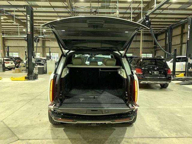 Photo of 2025 Fuji White Land Rover Range Rover