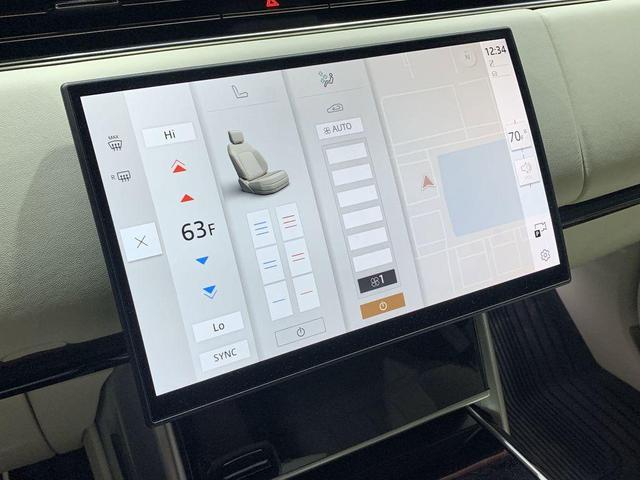 Photo of 2025 Fuji White Land Rover Range Rover