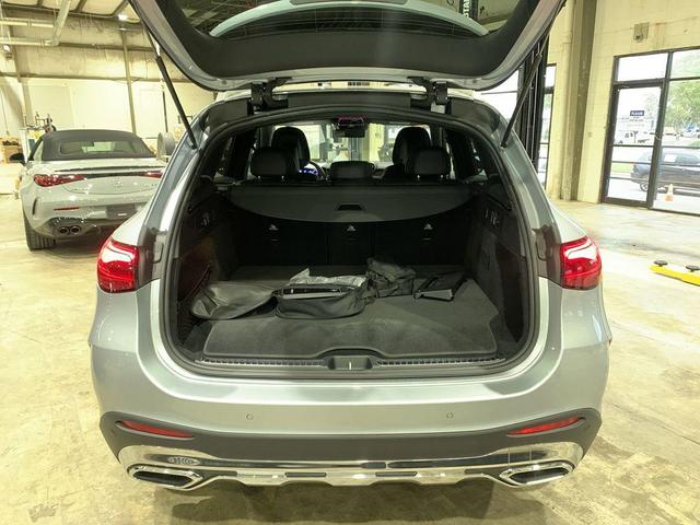 Photo of 2025 Cirrus Silver Metallic Mercedes-Benz GLC 350e