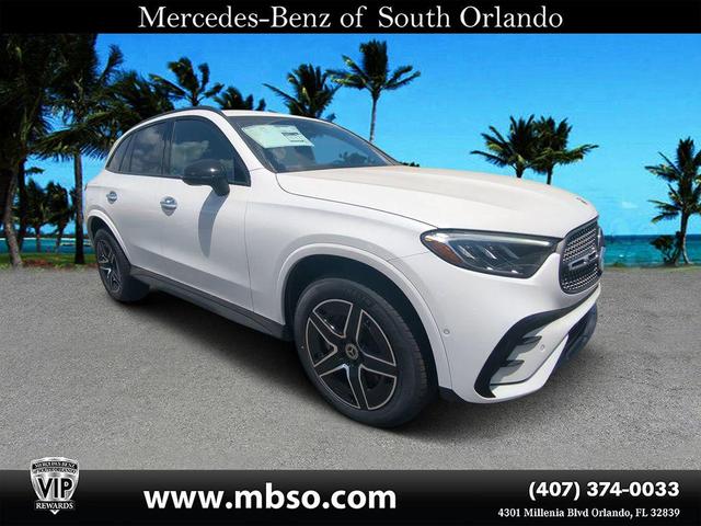 Photo of 2025 MANUFAKTUR Moonlight White Metallic Mercedes-Benz GLC 300