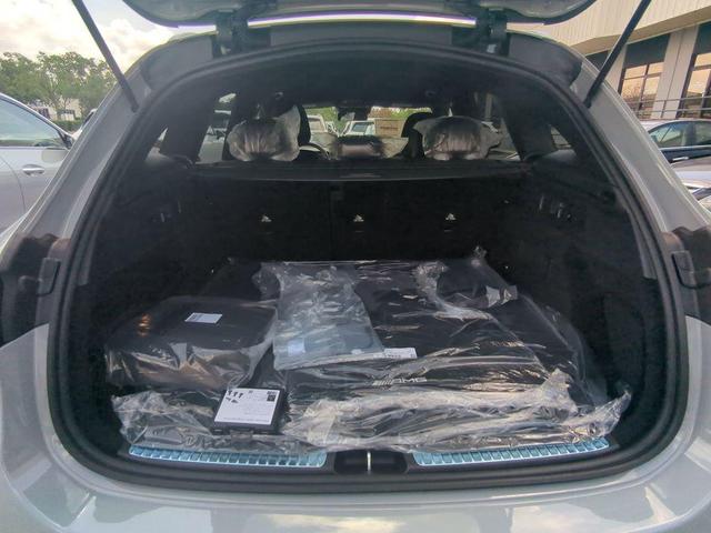Photo of 2025 Alpine Gray Mercedes-Benz GLC 350e