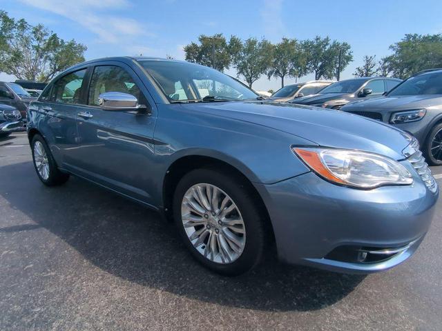 2011 Chrysler 200