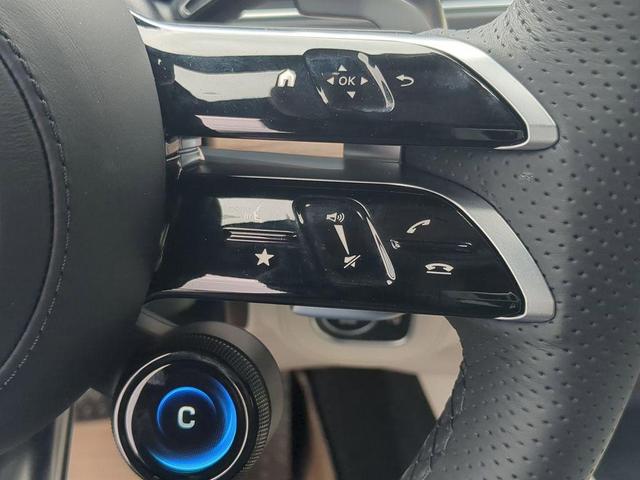 Photo of 2025 Polar White Mercedes-Benz AMG GLE 53