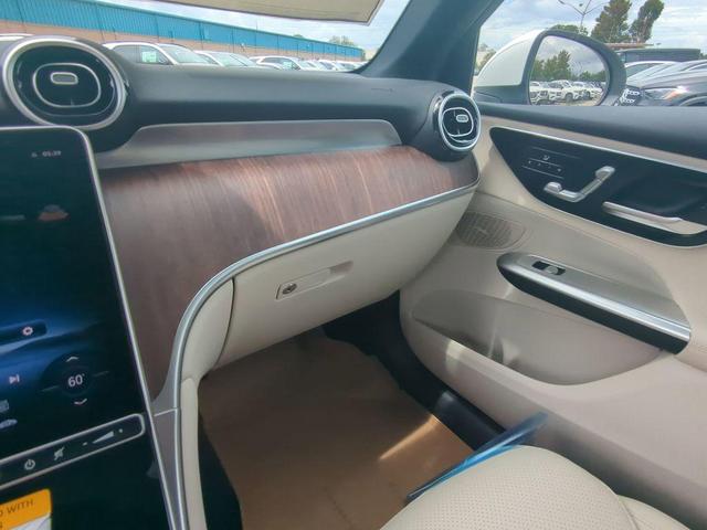 Photo of 2026 149 Mercedes-Benz GLC 300