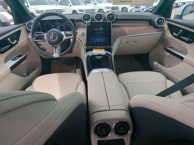 Photo of 2026 149 Mercedes-Benz GLC 300