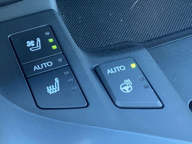 Photo of 2022 Atomic Silver Lexus LX 600