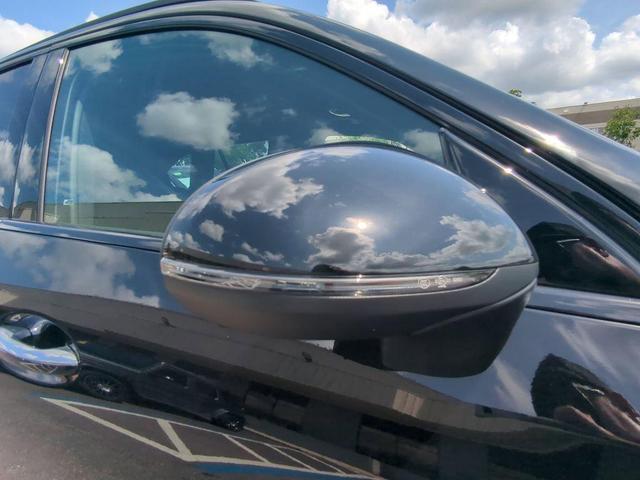 Photo of 2025 Black Mercedes-Benz GLC 350e