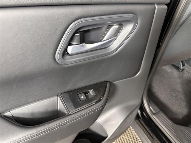 Photo of 2026 Super Black Nissan Rogue