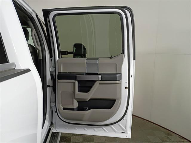 Photo of 2021 Oxford White Ford F-250