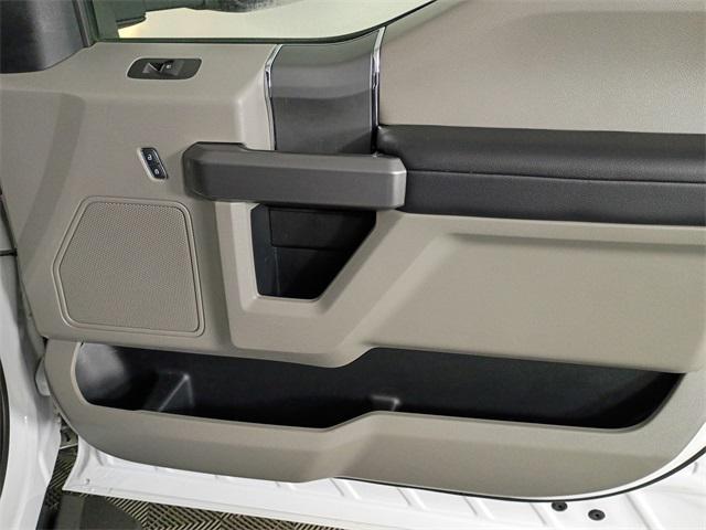 Photo of 2021 Oxford White Ford F-250