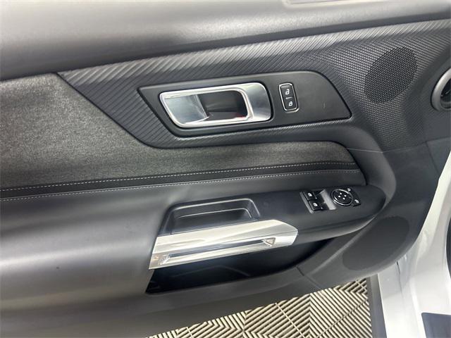 Photo of 2024 Oxford White Ford Mustang
