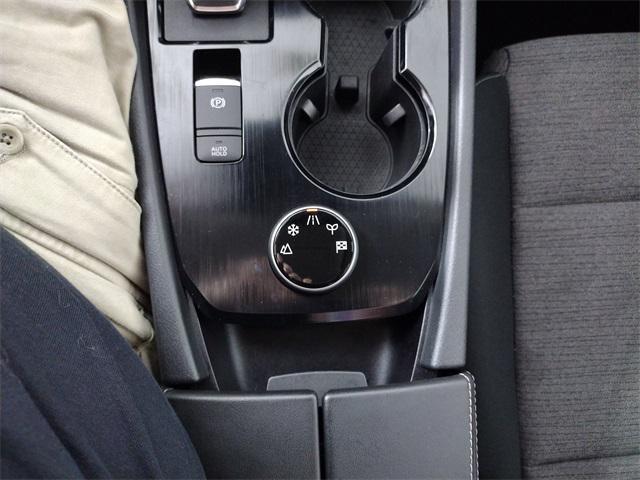 Photo of 2022 Caspian Blue Metallic Nissan Rogue