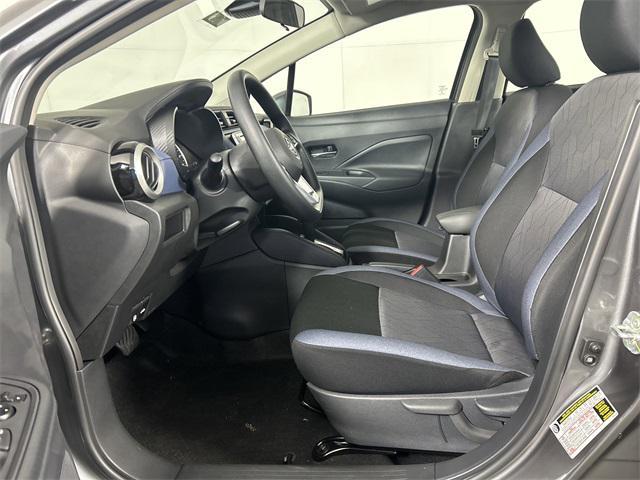 Photo of 2025 Gun Metallic Nissan Versa