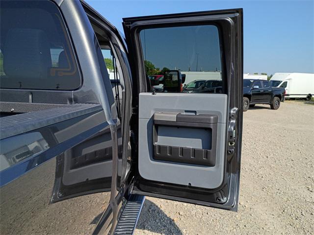 Photo of 2016 Magnetic Metallic Ford F-350