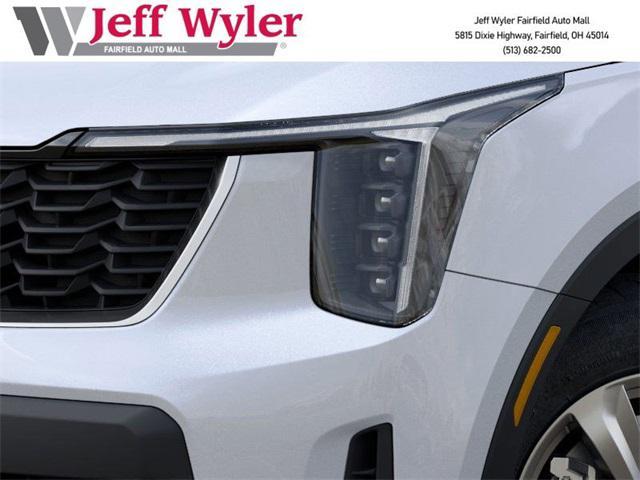 Photo of 2025 Glacial White Pearl Kia Sorento