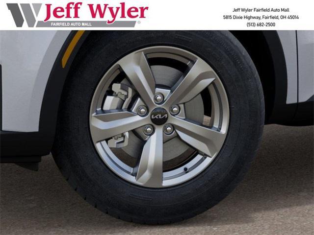 Photo of 2025 Glacial White Pearl Kia Sorento