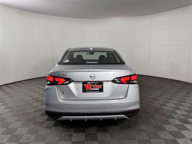 Photo of 2025 Brilliant Silver Metallic Nissan Versa