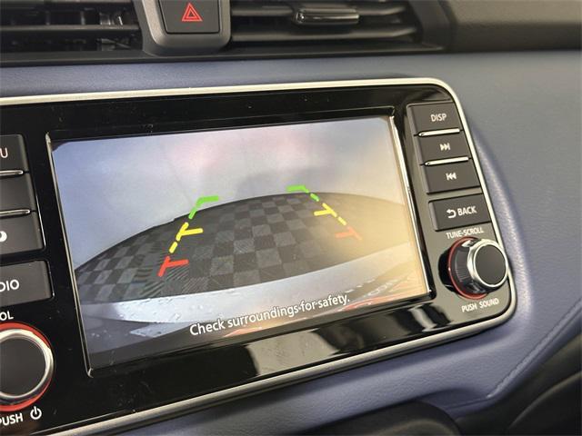 Photo of 2025 Brilliant Silver Metallic Nissan Versa
