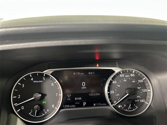 Photo of 2025 Everest White Pearl Nissan Rogue