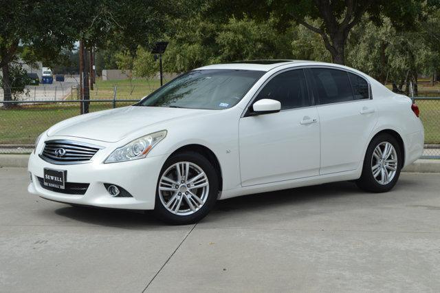 2015 Infiniti Q40