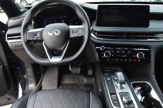 Photo of 2025 Mnbw Blue INFINITI QX60