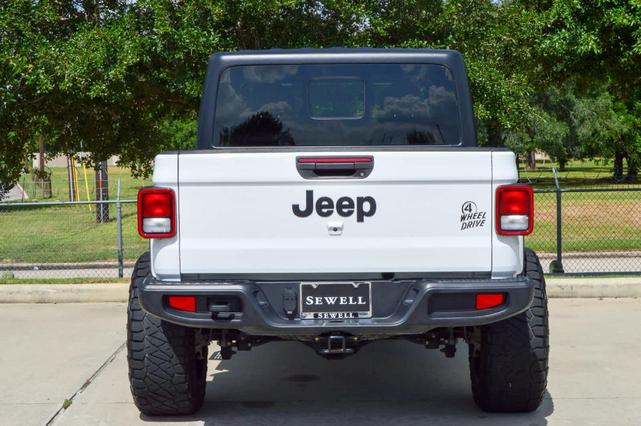 Photo of 2022 Bright White Clearcoat Jeep Gladiator