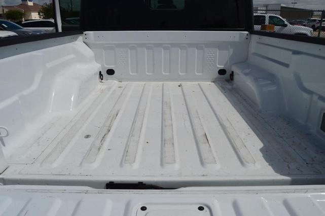 Photo of 2022 Bright White Clearcoat Jeep Gladiator