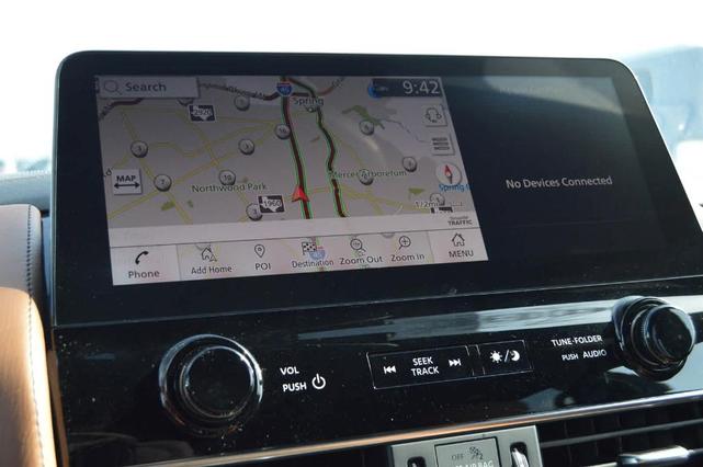 Photo of 2024 Aspen White INFINITI QX80