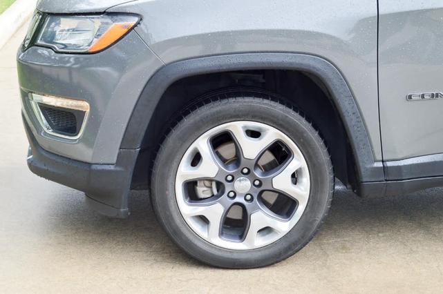 Photo of 2021 Sting Gray Clearcoat Jeep Compass