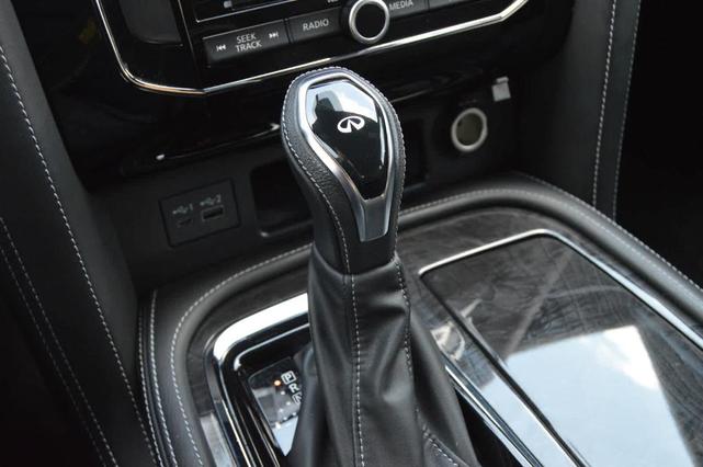 Photo of 2020 Black Obsidian INFINITI QX80
