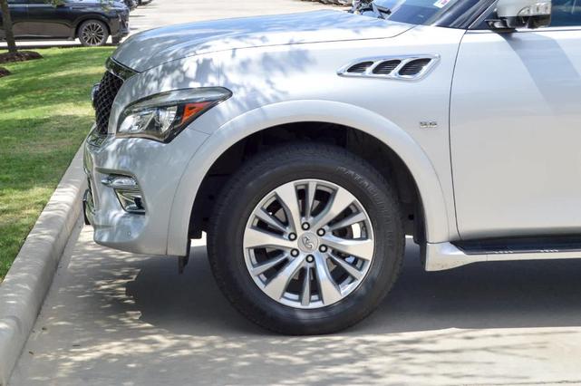 Photo of 2017 Liquid Platinum INFINITI QX80