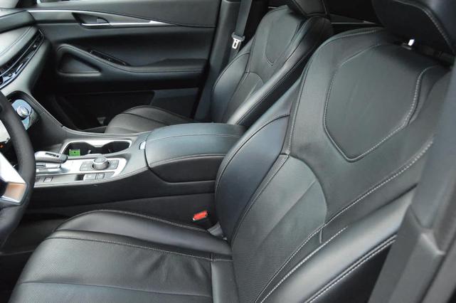 Photo of 2023 Mineral Black INFINITI QX60