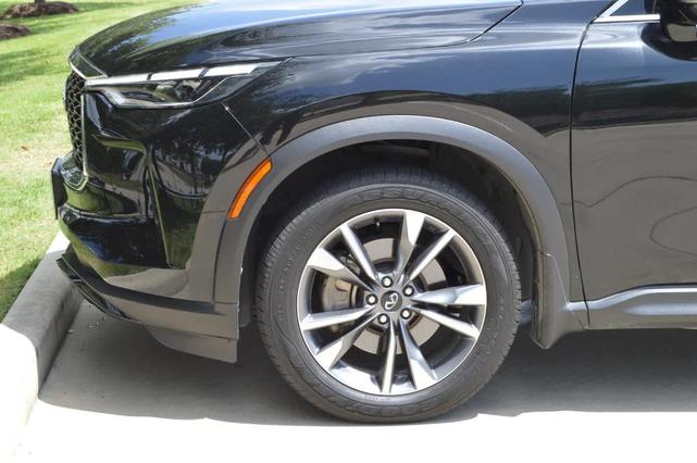 Photo of 2023 Mineral Black INFINITI QX60