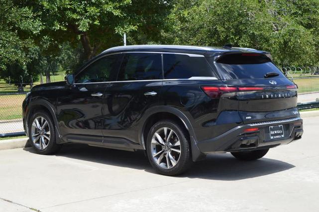 Photo of 2023 Mineral Black INFINITI QX60
