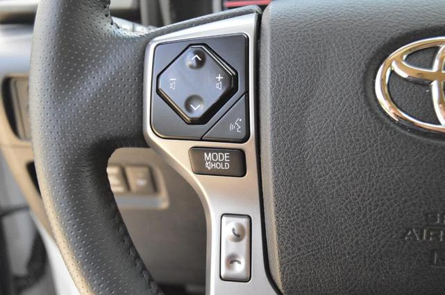 Photo of 2022 Blizzard Pearl Toyota 4Runner