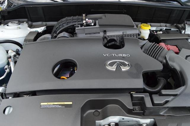 Photo of 2025 Radiant White INFINITI QX50