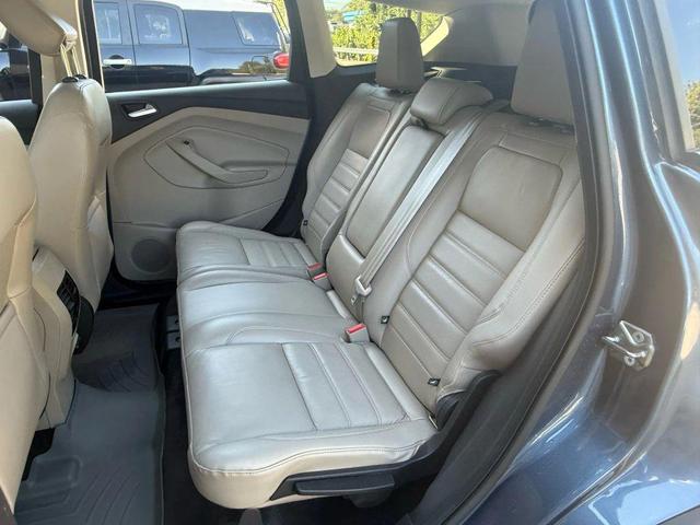 Photo of 2018 Blue Ford Escape