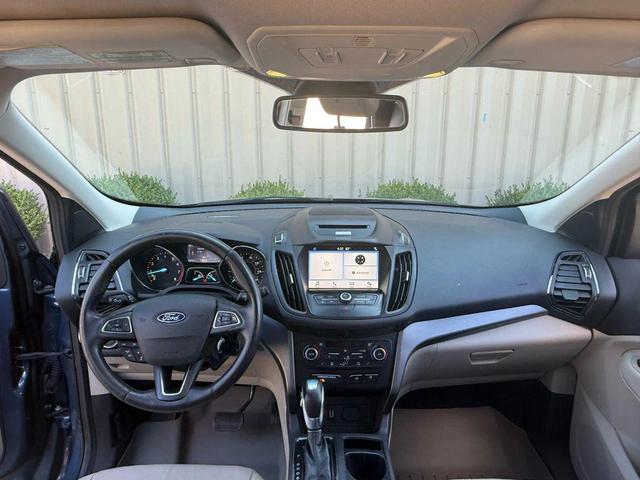 Photo of 2018 Blue Ford Escape