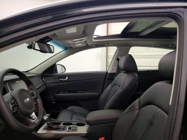 Photo of 2016 Black Kia Optima
