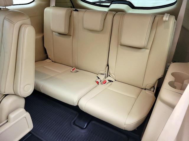 Photo of 2015 Tan Toyota Highlander