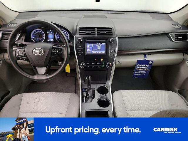 Photo of 2016 Silver Toyota Camry