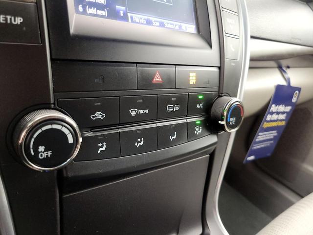 Photo of 2016 Silver Toyota Camry