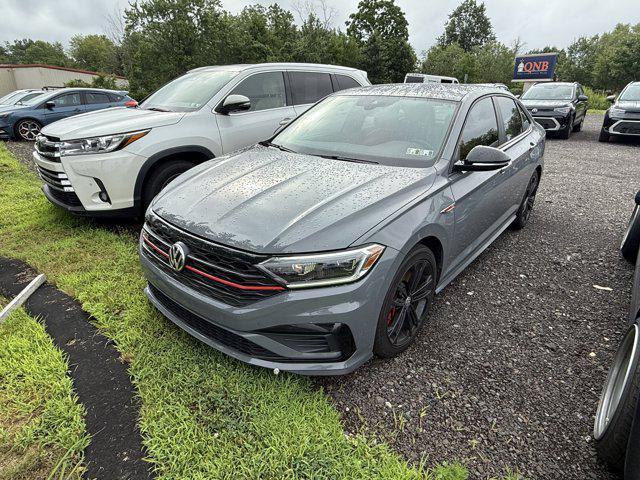 Photo of 2021 Pure Gray Volkswagen Jetta GLI