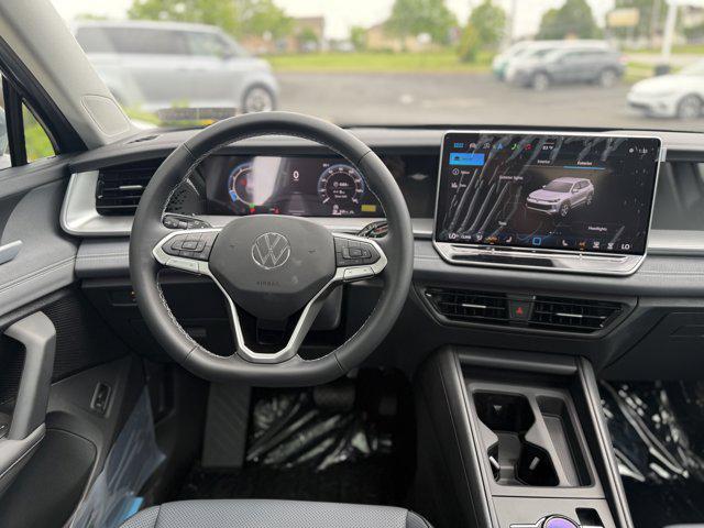 Photo of 2025 Pyrite Silver Metallic Volkswagen Tiguan