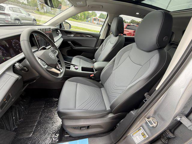 Photo of 2025 Pyrite Silver Metallic Volkswagen Tiguan