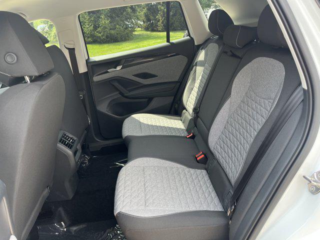 Photo of 2025 Pure White Volkswagen Tiguan