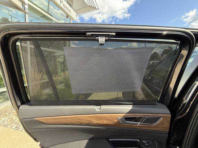 Photo of 2026 Deep Black Pearl Volkswagen Atlas